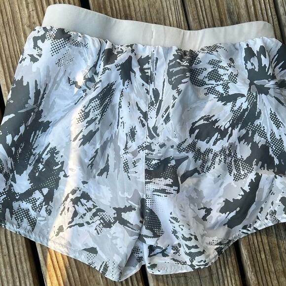 Nike Heat Gear with undies, elastic waistband. Women's size M, Loose shorts - Picture 5 of 6